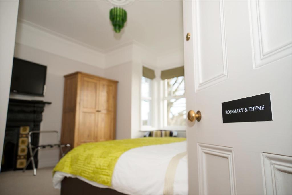 Number 97 Hotel Hastings Værelse billede